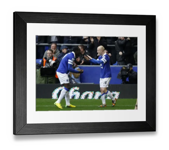 Framed Print : Naismith and Lukaku's Unforgettable Goal Celebration: Everton's Thrilling 3-0 Start Against Arsenal (Goodison Park, 06-04-2014) Framed Print : Naismith and Lukaku's Unforgettable Goal Celebration: Everton's Thrilling 3-0 Start Against Arsenal (Goodison Park, 06-04-2014)