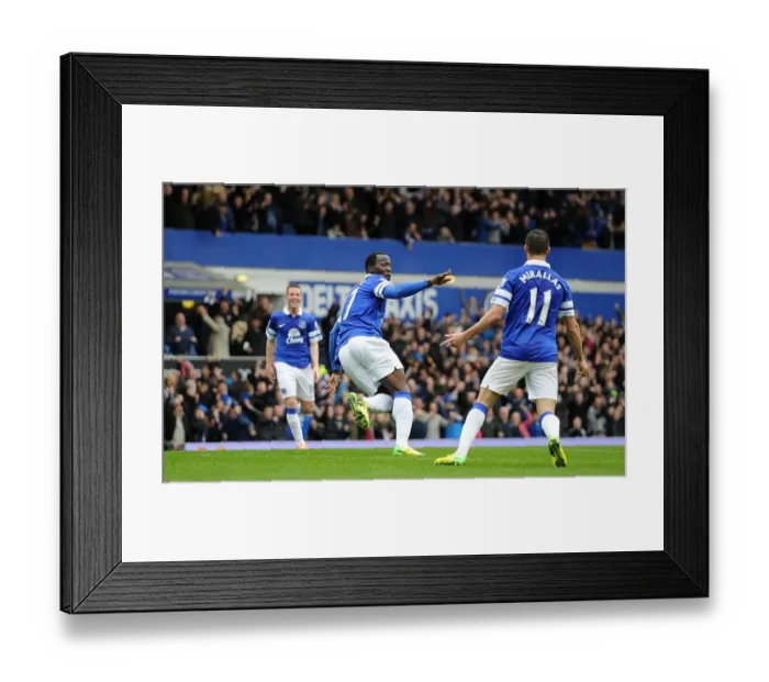 Framed Print : Romelu Lukaku's Double: Everton's Triumph over Arsenal (3-0) in the Barclays Premier League (06-04-2014) Framed Print : Romelu Lukaku's Double: Everton's Triumph over Arsenal (3-0) in the Barclays Premier League (06-04-2014)