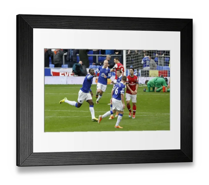 Framed Print : Romelu Lukaku's Brace: Everton's Impressive 3-0 Win Over Arsenal (06-04-2014, Barclays Premier League, Goodison Park)