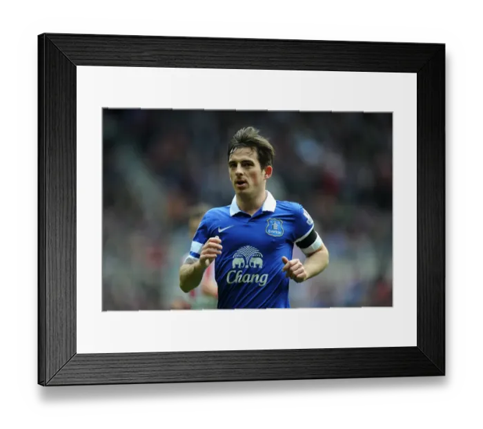 Framed Print : Leighton Baines Scores the Winning Goal: Everton's Triumph over Sunderland in the Barclays Premier League (April 12, 2014) Framed Print : Leighton Baines Scores the Winning Goal: Everton's Triumph over Sunderland in the Barclays Premier League (April 12, 2014)