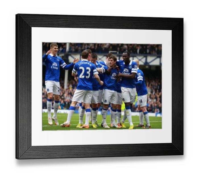 Framed Print : Leighton Baines's Goal: Everton's Victory Over Manchester United in Premier League (21-04-2014)