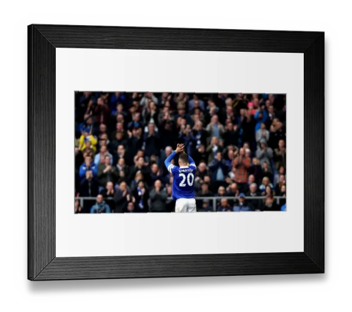Framed Print : Ross Barkley's Brilliant Performance: Everton 2 - Manchester United 0 (Barclays Premier League, Goodison Park, 21-04-2014)