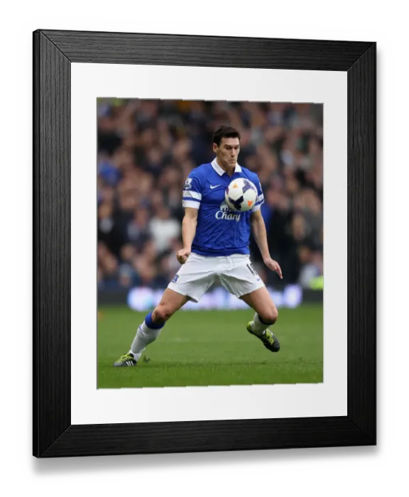 Framed Print : Gareth Barry's Leadership: Everton's 2-0 Victory Over Manchester United (April 21, 2014, Barclays Premier League, Goodison Park) Framed Print : Gareth Barry's Leadership: Everton's 2-0 Victory Over Manchester United (April 21, 2014, Barclays Premier League, Goodison Park)