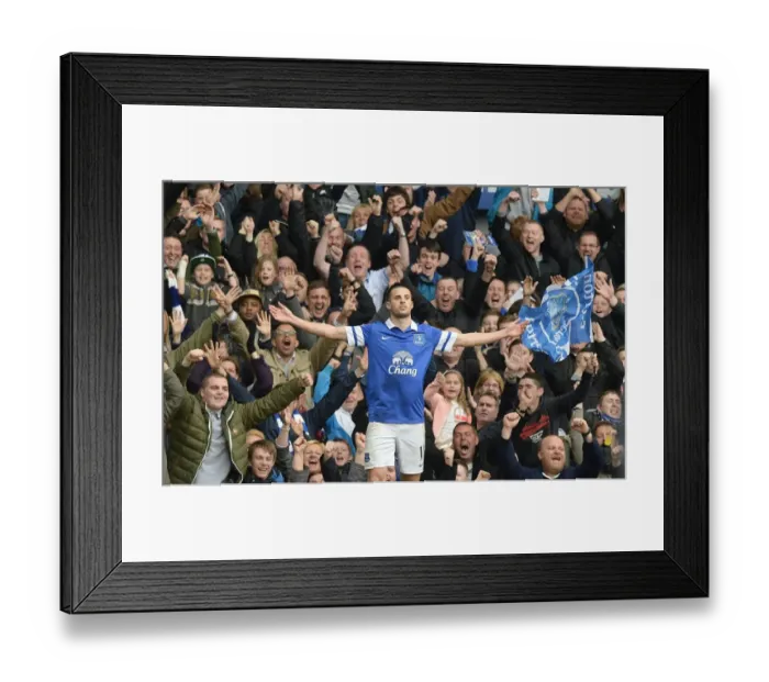 Framed Print : Kevin Mirallas Scores Everton's Second Goal: 2-0 Victory Over Manchester United (Goodison Park, 21-04-2014)