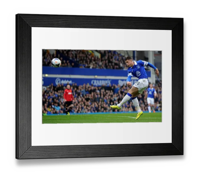 Framed Print : Everton's Ross Barkley Shines: Everton 2-Manchester United 0 (BPL, Goodison Park, 21-04-2014) Framed Print : Everton's Ross Barkley Shines: Everton 2-Manchester United 0 (BPL, Goodison Park, 21-04-2014)