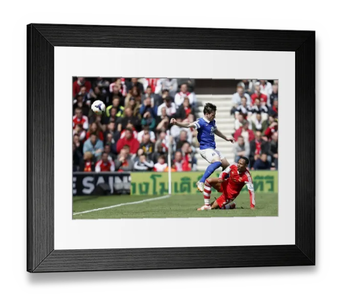 Framed Print : Baines vs. Clyne: A Premier League Rivalry Unfolds at St. Mary's (Southampton 2-Everton 0) Framed Print : Baines vs. Clyne: A Premier League Rivalry Unfolds at St. Mary's (Southampton 2-Everton 0)