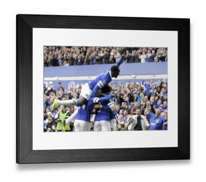 Framed Print : Everton's Ross Barkley Scores First Goal, Surrounded by Team-mates vs Manchester City (3-2 in Favor of City, Goodison Park, 03-05-2014)