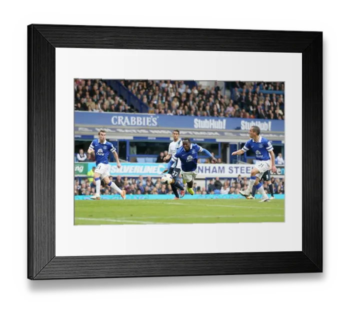 Framed Print : Lukaku's Strike: Everton's Momentary Equalizer Against Manchester City (BPL, 2014) Framed Print : Lukaku's Strike: Everton's Momentary Equalizer Against Manchester City (BPL, 2014)