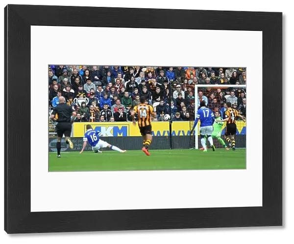 James McCarthy Scores Opening Goal: Everton's 2-0 Victory over Hull City (May 11, 2014, KC Stadium)