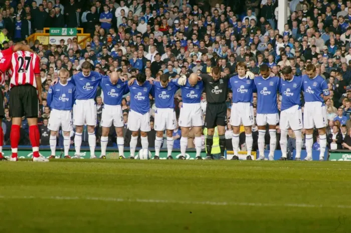 Framed Print : 16 10 04 Job No 04101601 Barclays Premiership Everton v Southampton Goodison Framed Print : 16 10 04 Job No 04101601 Barclays Premiership Everton v Southampton Goodison