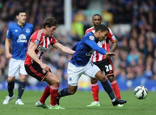 Aaron Lennon vs Billy Jones: Clash at Goodison Park - Everton vs Sunderland, Barclays Premier League