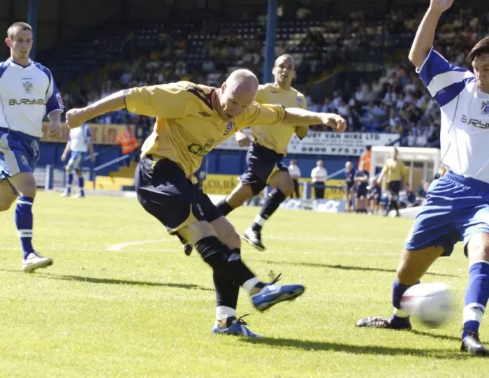 Framed Print : Andy Johnson's Powerful Shot for Everton