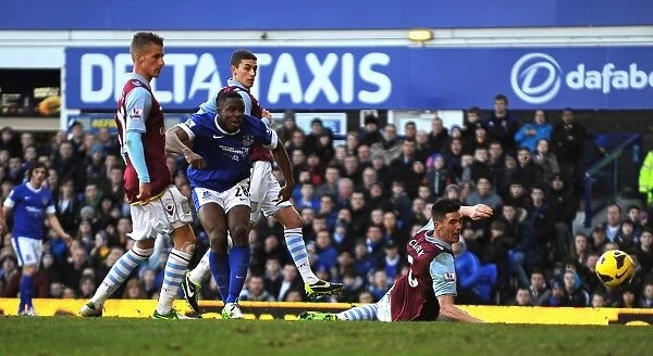 Anichebe Scores the Opener: Everton vs. Aston Villa, Barclays Premier League (2-2-2013) - Goodison Park