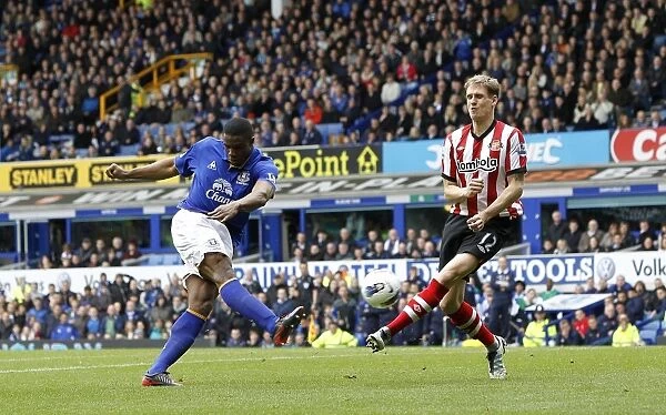 Anichebe's Brace: Everton's Victor Scores Fourth Goal in Thrilling 4-1 Victory Over Sunderland (April 9, 2012, Barclays Premier League)