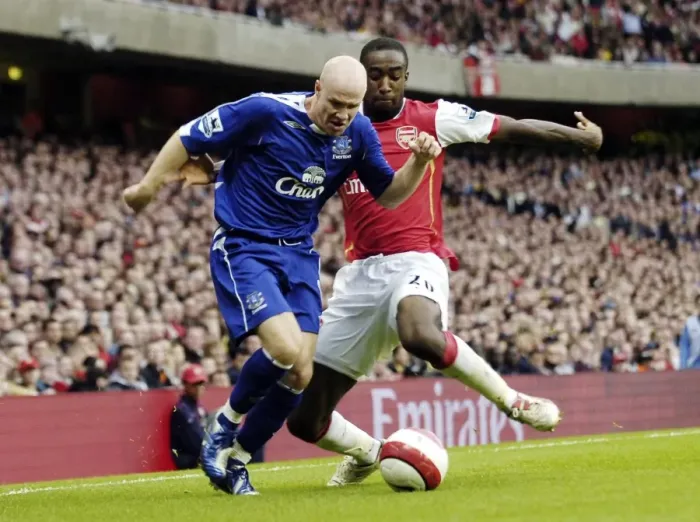 Framed Print : Arsenal v Everton 28 / 10 / 06 Arsenals Johan Djourou and Evertons Andy Johnson Framed Print : Arsenal v Everton 28 / 10 / 06 Arsenals Johan Djourou and Evertons Andy Johnson
