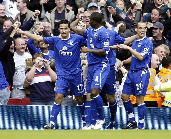 Arsenal v Everton 28  /  10  /  06 Tim Cahill celebrates scoring the first goal for Everton with team mates