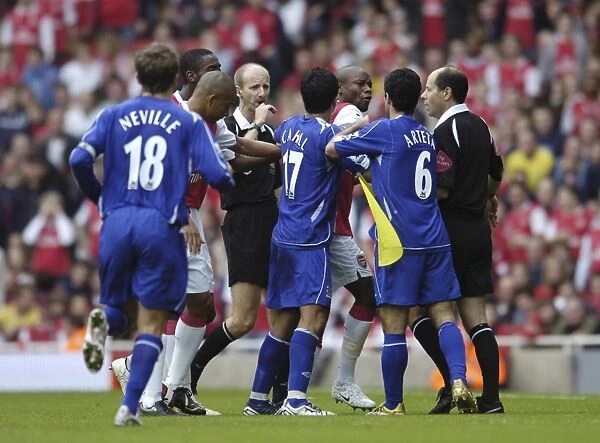 Arsenal v Everton Arsenals William Gallas and Evertons Mikel Arteta scuffle during the game