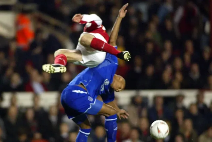 Framed Print : Arsenal's Victory: Everton 3-1 (Season 04-05) Framed Print : Arsenal's Victory: Everton 3-1 (Season 04-05)