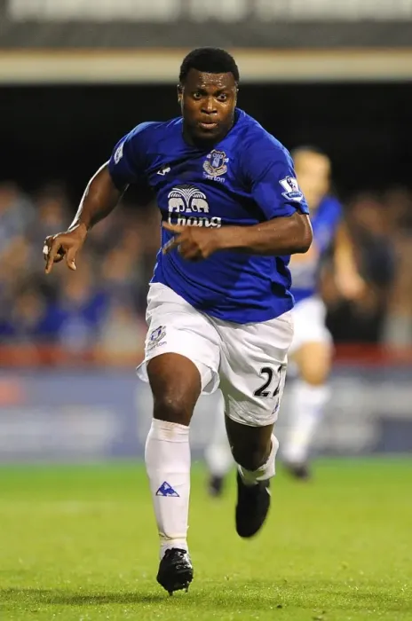 Framed Print : Ayegbeni Yakubu in Action: Everton vs. Brentford, Carling Cup Third Round, Griffin Park (21 September 2010) Framed Print : Ayegbeni Yakubu in Action: Everton vs. Brentford, Carling Cup Third Round, Griffin Park (21 September 2010)