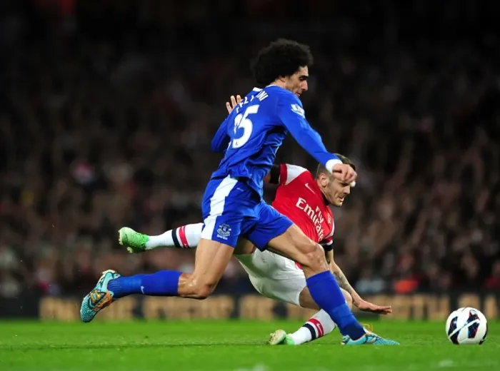 Framed Print : Barclays Premier League - Arsenal v Everton - Emirates Stadium
