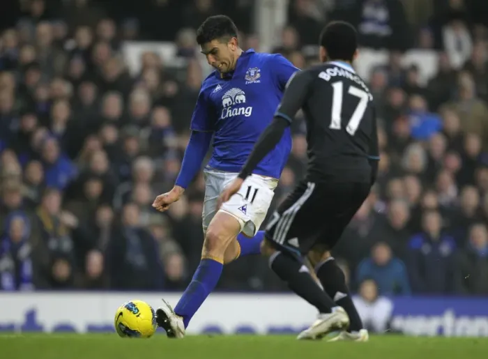 Framed Print : Barclays Premier League - Everton v Chelsea - Goodison Park