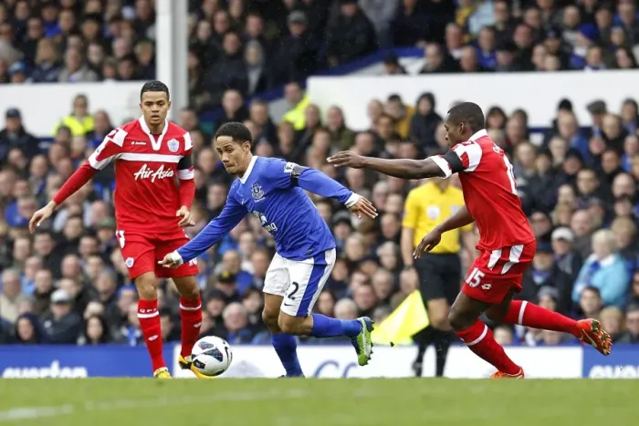 Framed Print : Barclays Premier League - Everton v Queens Park Rangers - Goodison Park Framed Print : Barclays Premier League - Everton v Queens Park Rangers - Goodison Park