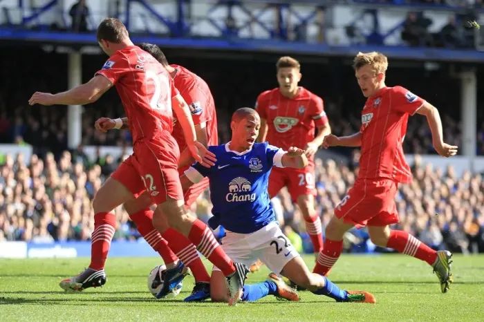 Framed Print : Barclays Premier League - Everton v Southampton - Goodison Park Framed Print : Barclays Premier League - Everton v Southampton - Goodison Park