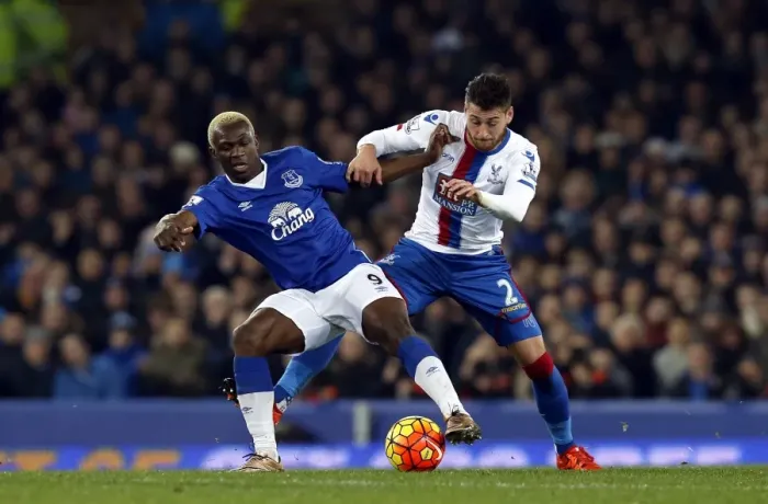 Framed Print : Battle for the Ball: Arouna Kone vs Joel Ward at Goodison Park Framed Print : Battle for the Ball: Arouna Kone vs Joel Ward at Goodison Park