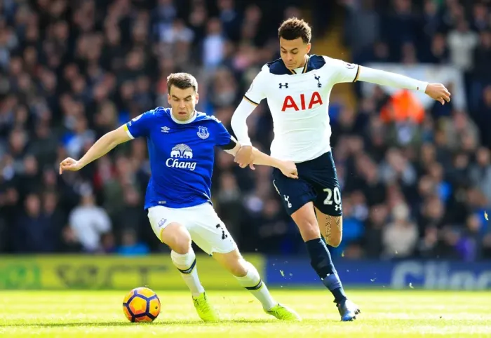 Framed Print : Battle for the Ball: Coleman vs. Alli in Premier League Showdown - Tottenham Hotspur vs. Everton (White Hart Lane) Framed Print : Battle for the Ball: Coleman vs. Alli in Premier League Showdown - Tottenham Hotspur vs. Everton (White Hart Lane)