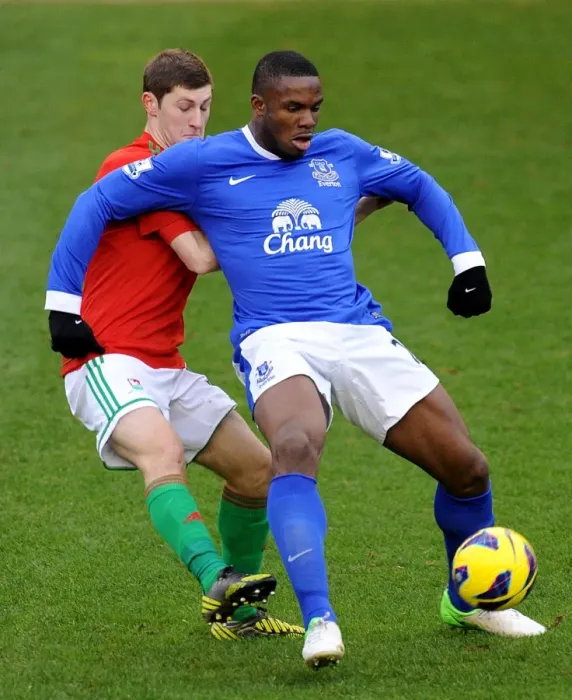 Framed Print : Battle for the Ball: Everton vs Swansea City - A Stalemate at Goodison Park Framed Print : Battle for the Ball: Everton vs Swansea City - A Stalemate at Goodison Park
