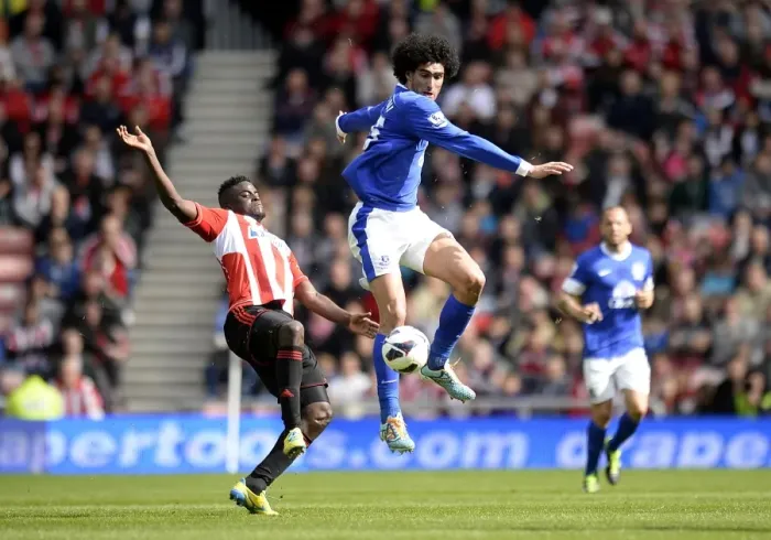 Framed Print : Battle for the Ball: Fellaini vs. Diaye - Everton vs. Sunderland, Premier League 2013 Framed Print : Battle for the Ball: Fellaini vs. Diaye - Everton vs. Sunderland, Premier League 2013