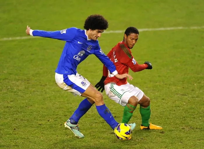 Framed Print : Battle for the Ball: Fellaini vs. de Guzman - Everton vs. Swansea City, Premier League Rivalry (12-01-2013) Framed Print : Battle for the Ball: Fellaini vs. de Guzman - Everton vs. Swansea City, Premier League Rivalry (12-01-2013)