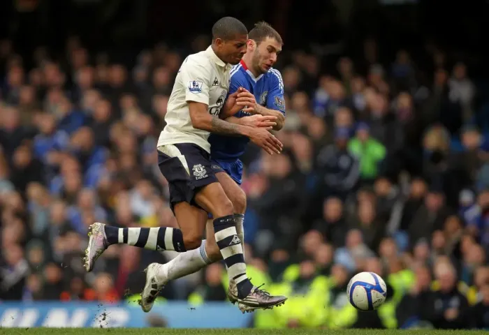 Framed Print : Battle for the Ball: Jermaine Beckford vs. Branislav Ivanovic - FA Cup Fourth Round Replay, Chelsea vs. Everton (19 February 2011)