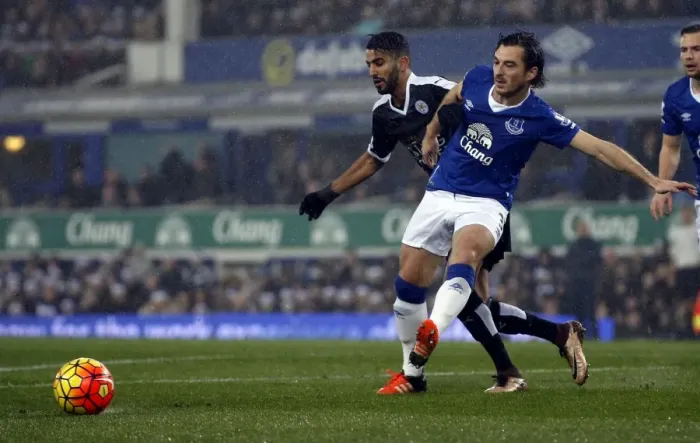 Framed Print : Battle for the Ball: Leighton Baines vs. Riyad Mahrez - Everton vs. Leicester City Framed Print : Battle for the Ball: Leighton Baines vs. Riyad Mahrez - Everton vs. Leicester City