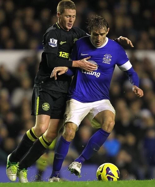 Battle for the Ball: McCarthy vs. Jelavic at Goodison Park - Everton vs. Wigan Athletic (December 26, 2012: Everton 2-1)