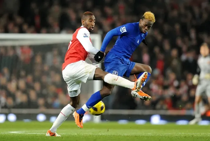 Framed Print : Battle for the Ball: Saha vs. Djourou - Arsenal vs. Everton, Premier League (February 1, 2011, Emirates Stadium) Framed Print : Battle for the Ball: Saha vs. Djourou - Arsenal vs. Everton, Premier League (February 1, 2011, Emirates Stadium)