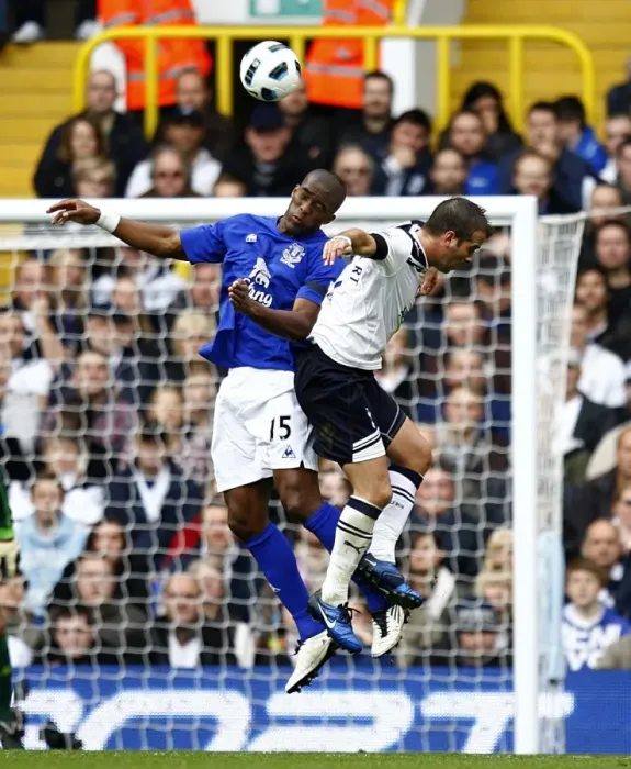 Framed Print : Battle for the Ball: Van der Vaart vs. Distin - Tottenham Hotspur vs. Everton (2010) Framed Print : Battle for the Ball: Van der Vaart vs. Distin - Tottenham Hotspur vs. Everton (2010)