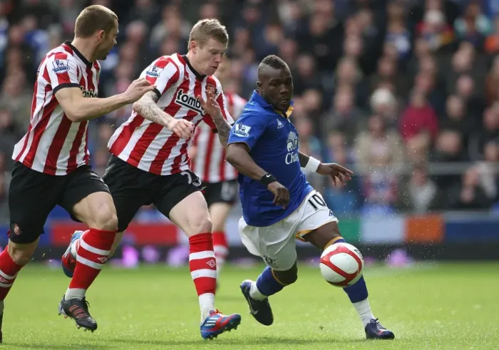 Framed Print : Battle for the FA Cup: Royston Drenthe vs James McClean and Phillip Bardsley - Everton vs Sunderland (Round 6, Goodison Park, 17 March 2012) Framed Print : Battle for the FA Cup: Royston Drenthe vs James McClean and Phillip Bardsley - Everton vs Sunderland (Round 6, Goodison Park, 17 March 2012)