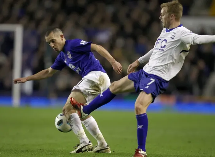 Framed Print : Battle for Supremacy: Osman vs Larsson at Goodison Park - Everton vs Birmingham City (Barclays Premier League, 09 Mar 2011) Framed Print : Battle for Supremacy: Osman vs Larsson at Goodison Park - Everton vs Birmingham City (Barclays Premier League, 09 Mar 2011)