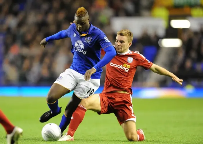 Framed Print : Battling for Supremacy: Gueye vs Morrison at Goodison Park (Carling Cup 2011) Framed Print : Battling for Supremacy: Gueye vs Morrison at Goodison Park (Carling Cup 2011)