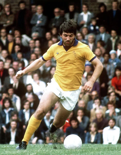 Bob Latchford. The Latch in Action