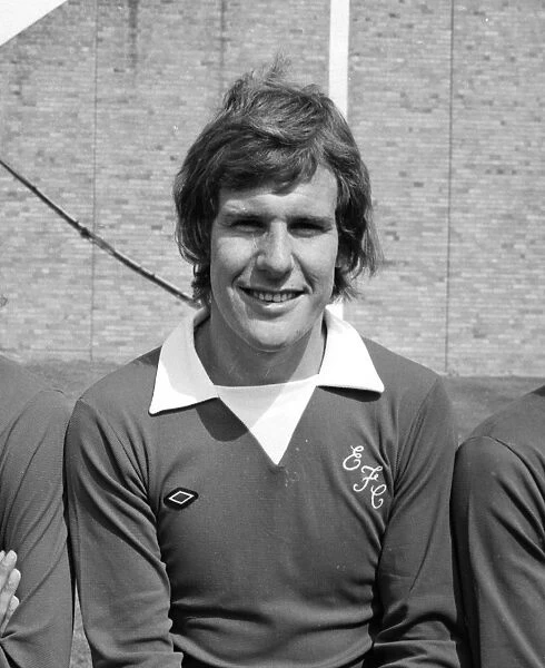 Born and Bred: The Brave and Forceful Everton Striker - A Portrait of Joe Royle