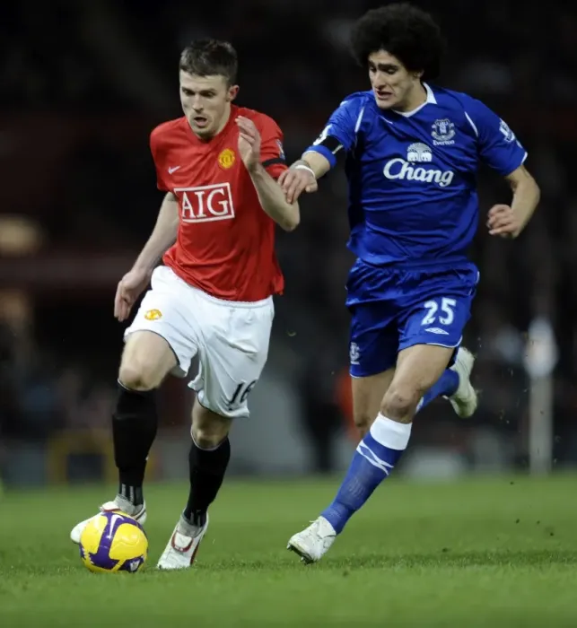 Framed Print : Carrick vs. Fellaini: A Battle in the Barclays Premier League - Manchester United vs. Everton Framed Print : Carrick vs. Fellaini: A Battle in the Barclays Premier League - Manchester United vs. Everton