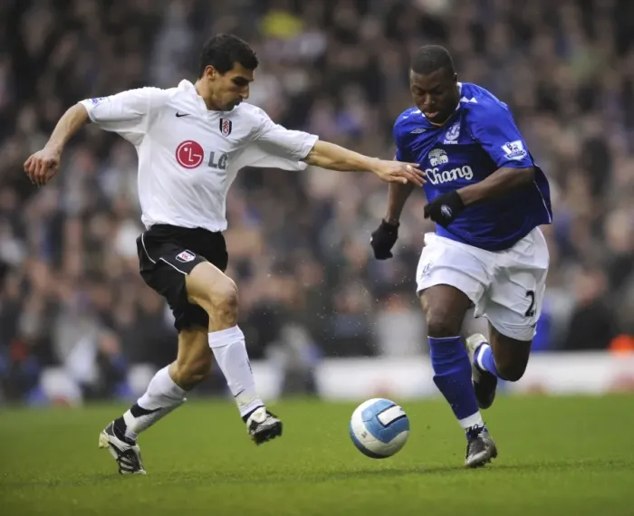 Framed Print : Clash at Craven Cottage: Yakubu vs. Stalteri, March 16, 2008 - Fulham vs. Everton, Barclays Premier League