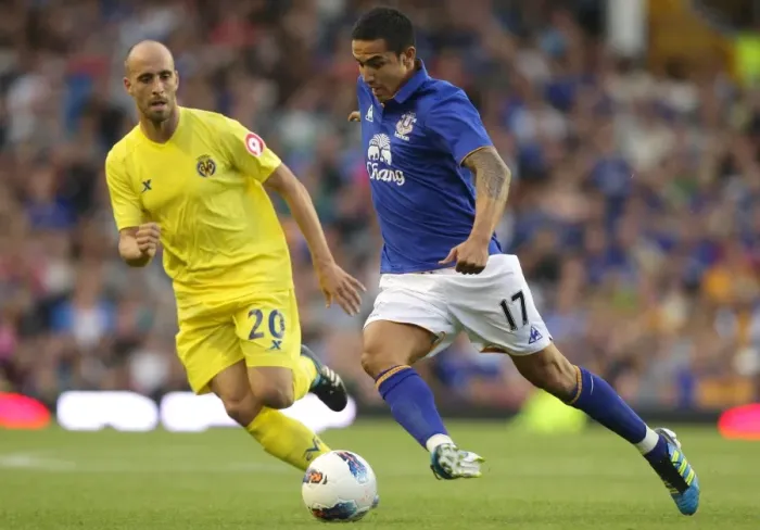 Framed Print : Clash at Goodison Park: Tim Cahill vs Borja Valero - Everton vs Villarreal Pre-Season Friendly (August 2011) Framed Print : Clash at Goodison Park: Tim Cahill vs Borja Valero - Everton vs Villarreal Pre-Season Friendly (August 2011)