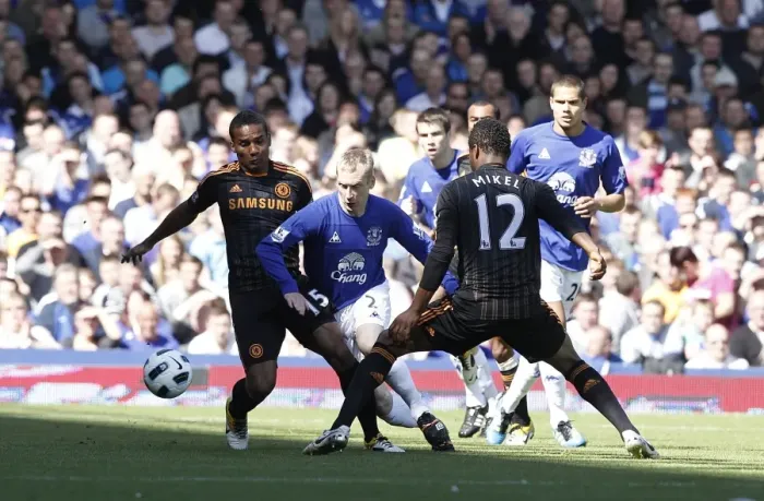 Framed Print : Clash at Goodison Park: Hibbert Stands Ground Against Malouda and Mikel Framed Print : Clash at Goodison Park: Hibbert Stands Ground Against Malouda and Mikel