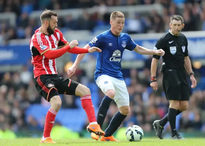 Framed Print : Clash at Goodison Park: McCarthy vs. Fletcher - Everton vs. Sunderland, Premier League Showdown