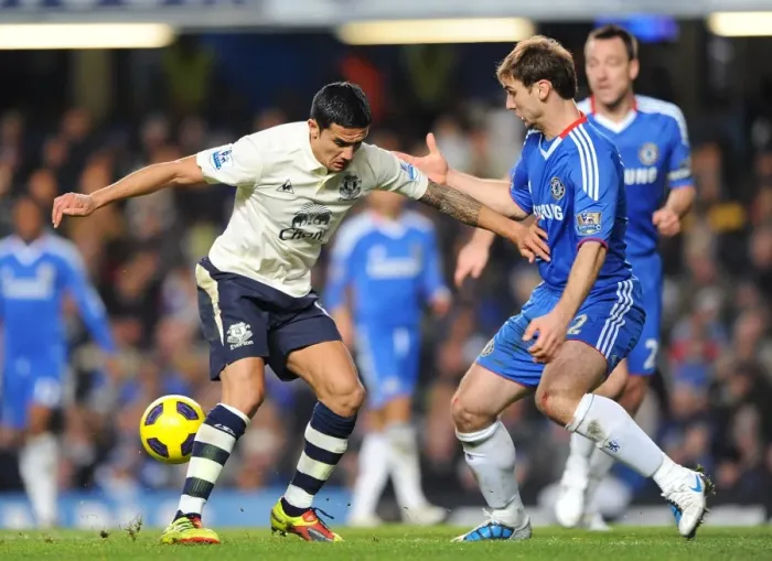 Framed Print : Clash at Stamford Bridge: Tim Cahill vs. Branislav Ivanovic - Everton vs. Chelsea (4 December 2010) Framed Print : Clash at Stamford Bridge: Tim Cahill vs. Branislav Ivanovic - Everton vs. Chelsea (4 December 2010)