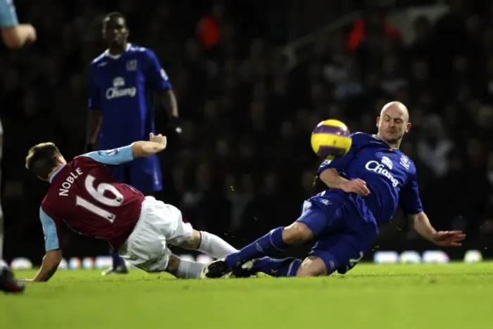 Framed Print : Clash at Upton Park: Carsley vs Noble - Everton vs West Ham, Barclays Premier League Battle