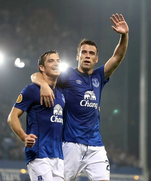 Coleman and Baines: Everton's Unforgettable Europa League Double Victory Celebration (vs Wolfsburg)